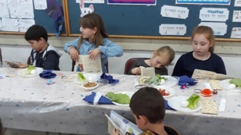 מותק של צהרון פסח ופעילות במותק של צהרון (35).jpg