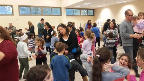 קייטנת חנוכה מותק של צהרון 2016 (7).jpg