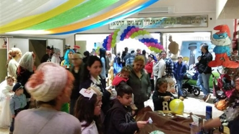 קריאת מגילה 2018 (4).jpg