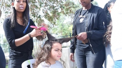 הפנינג פורים והצגה דלת הקסמים 2018 (7).jpg