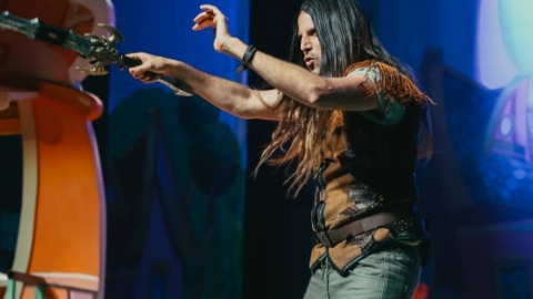 RIKL9329_533x800.jpg
